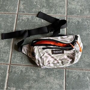 TIN YAT Fanny Pack